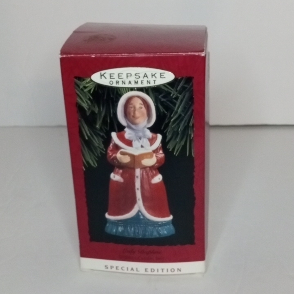 Hallmark Bell Ornament,  Lady Daphne`1993, A Dickens Caroler, Preowned